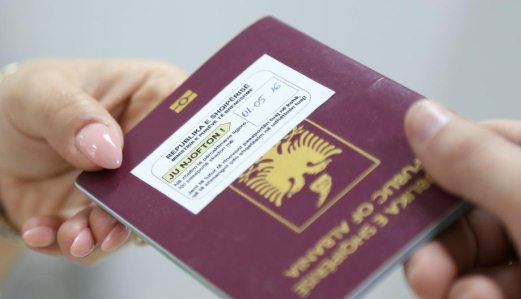 Dokumentat biometrike: Ambasada shqiptare ne Athine jep njoftimin e rendesishem